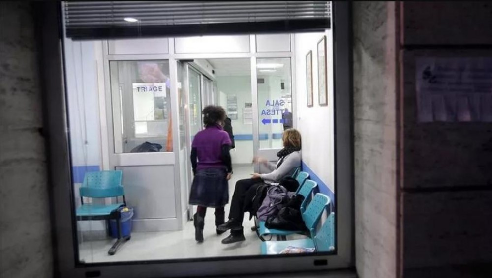 O moldoveancă și iubitul ei s-au luat la bătaie cu medicii și polițiștii, într-un spital din Italia